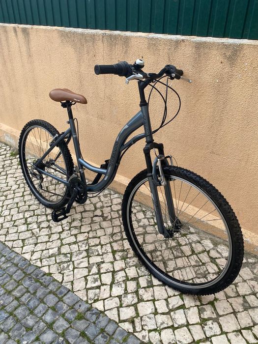 Bicicleta modelo feminino