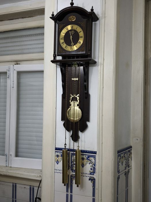 Relógio de parede de sala