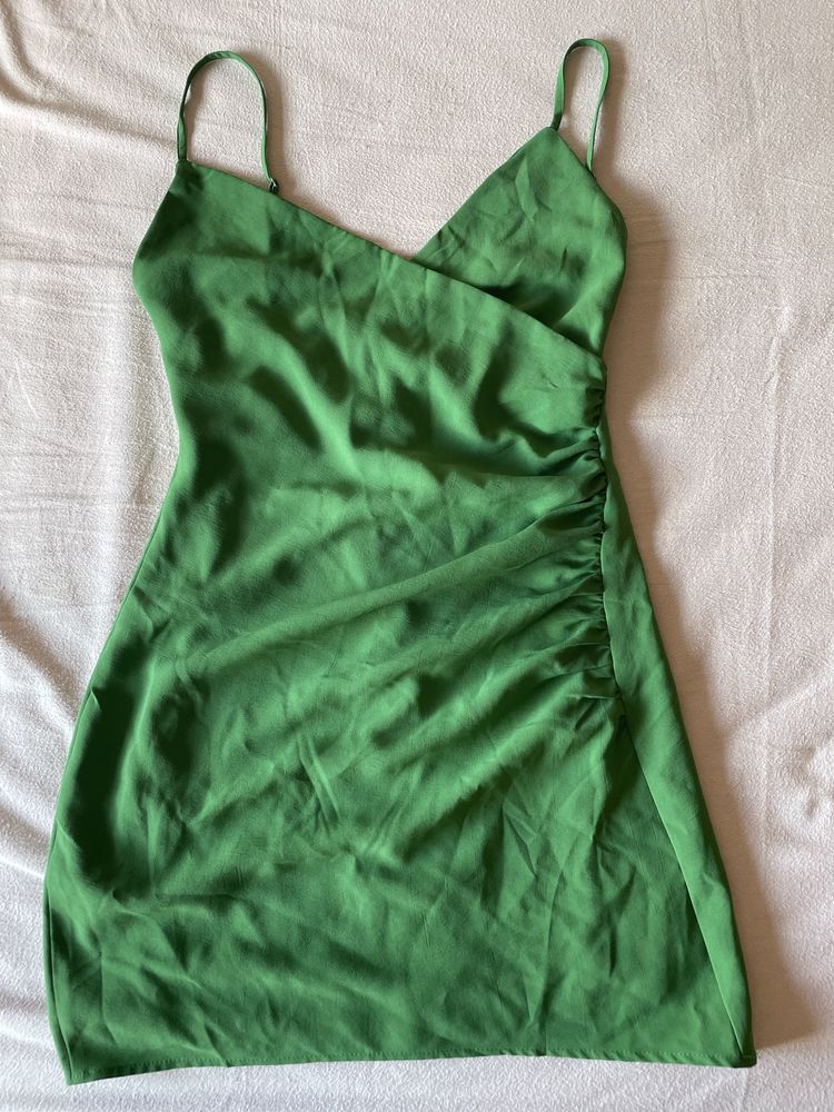 Vestido verde da Pull and Bear