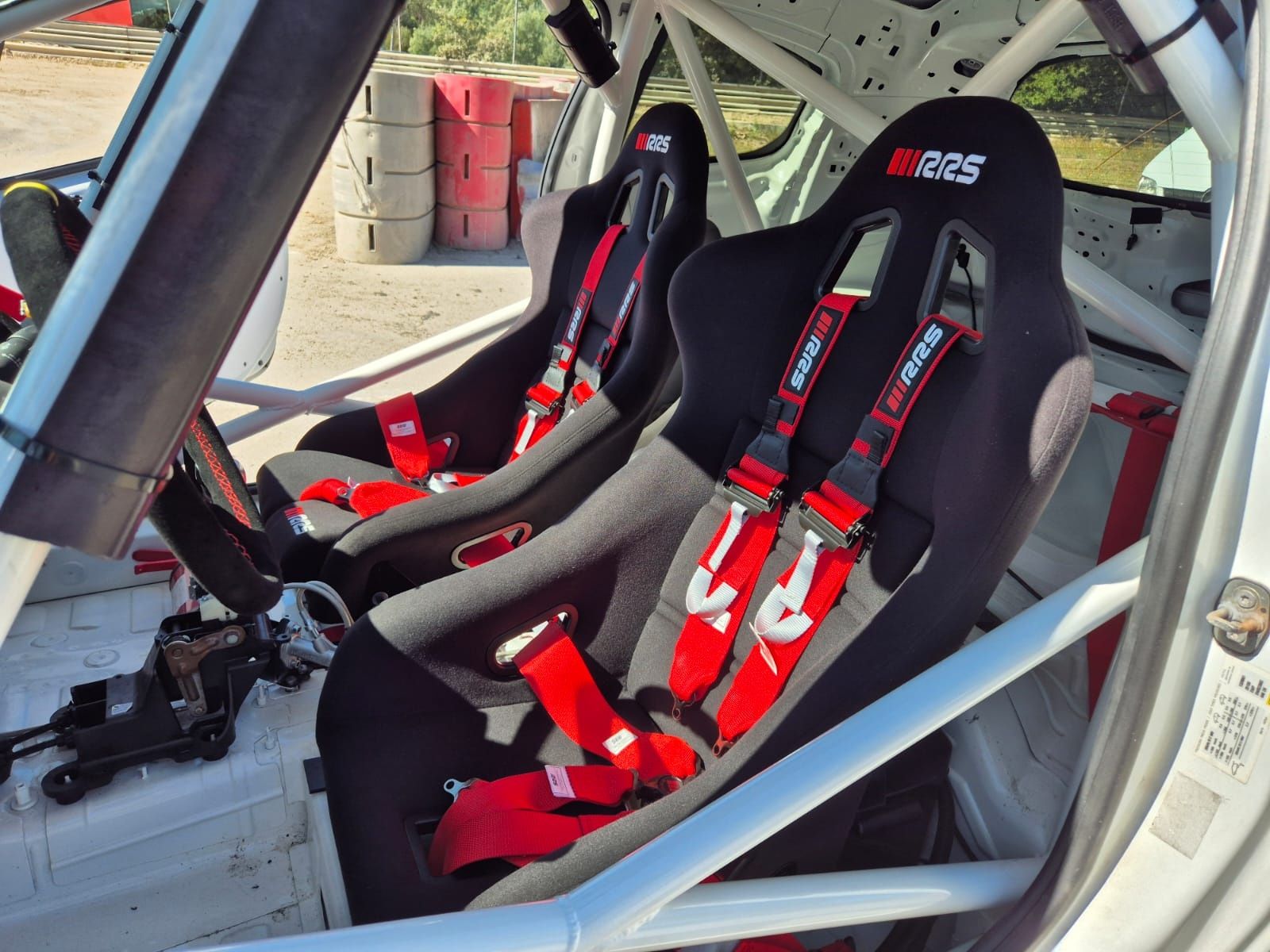 Peugeot 208 gti rally rali competição