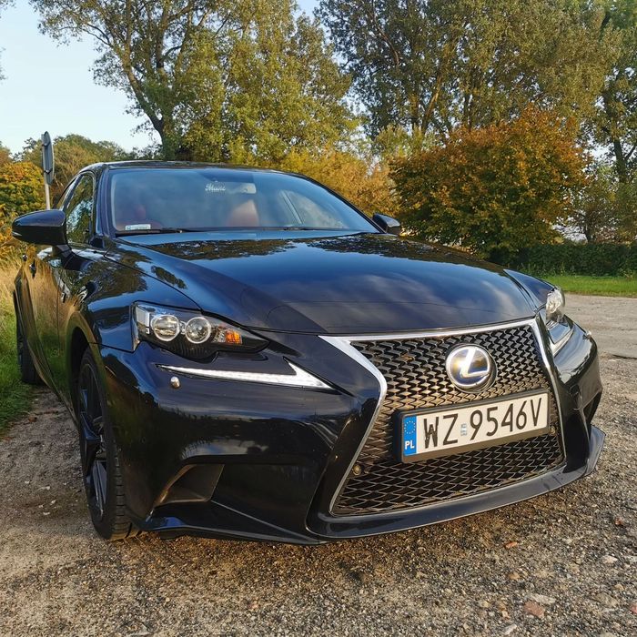 Lexus IS Lexus IS 300H F SPORT salon Polska