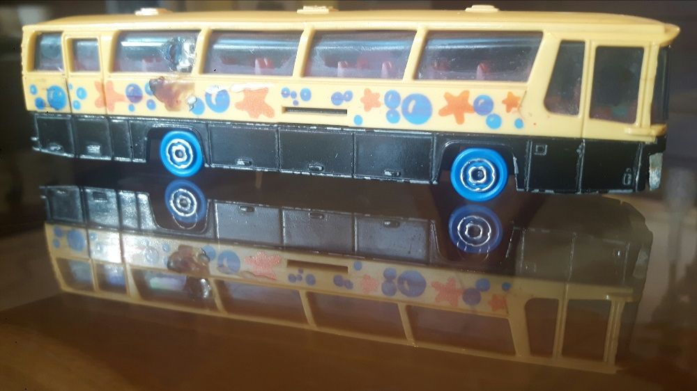 Autobus Neoplan - zabawka 1990r. metal-plastik 1:87 - kolekcja PKS prl
