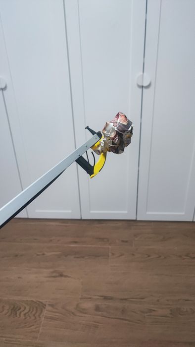 Pinça para apanhar objectos do chao