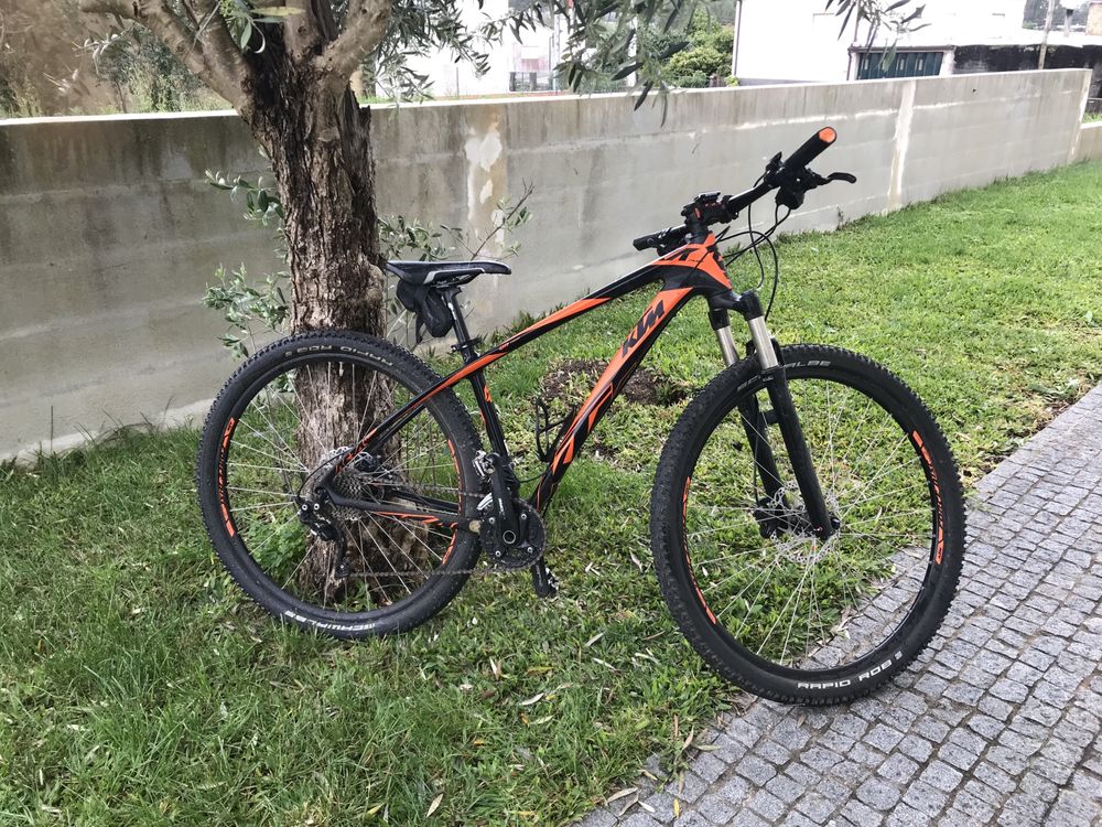 Irrepreensível KTM aera 29” Carbono