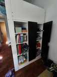Quarto de criança ikea cama alta com secretária e gavetas