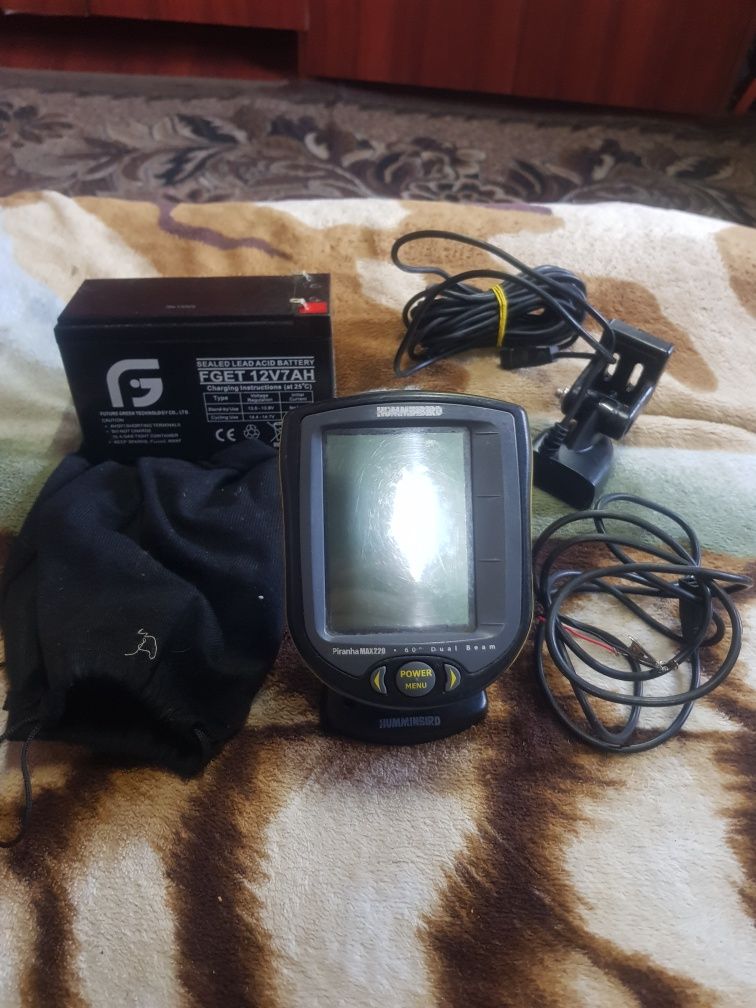 Продам ехолот humminbird piranha max 220