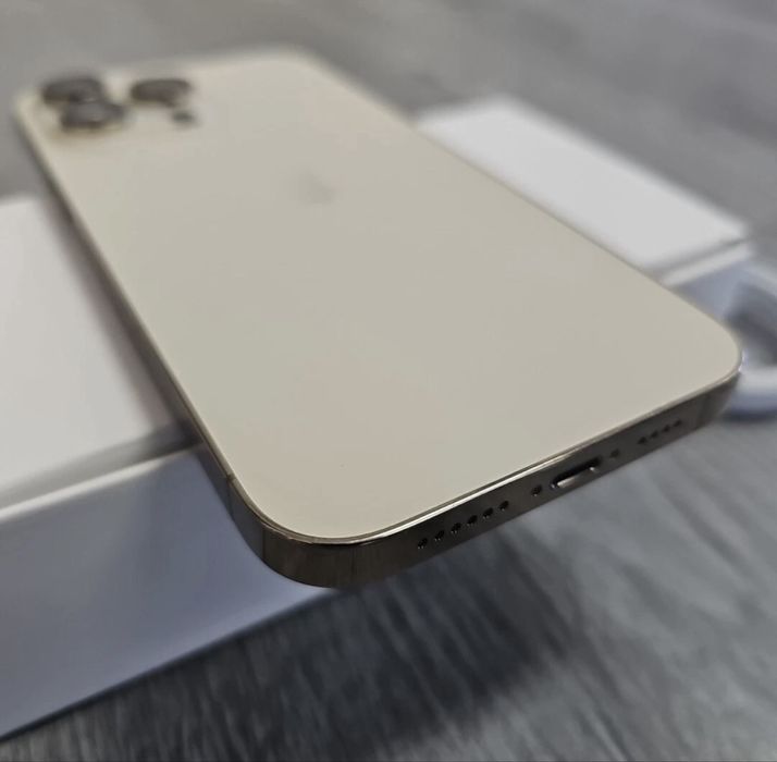 iPhone 14 Pro Max Gold