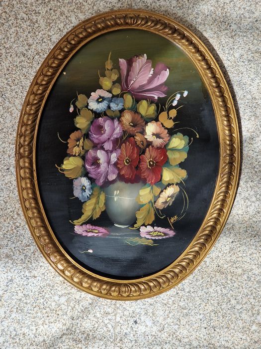 Quadro antigo pintado à mão com talha  dourada