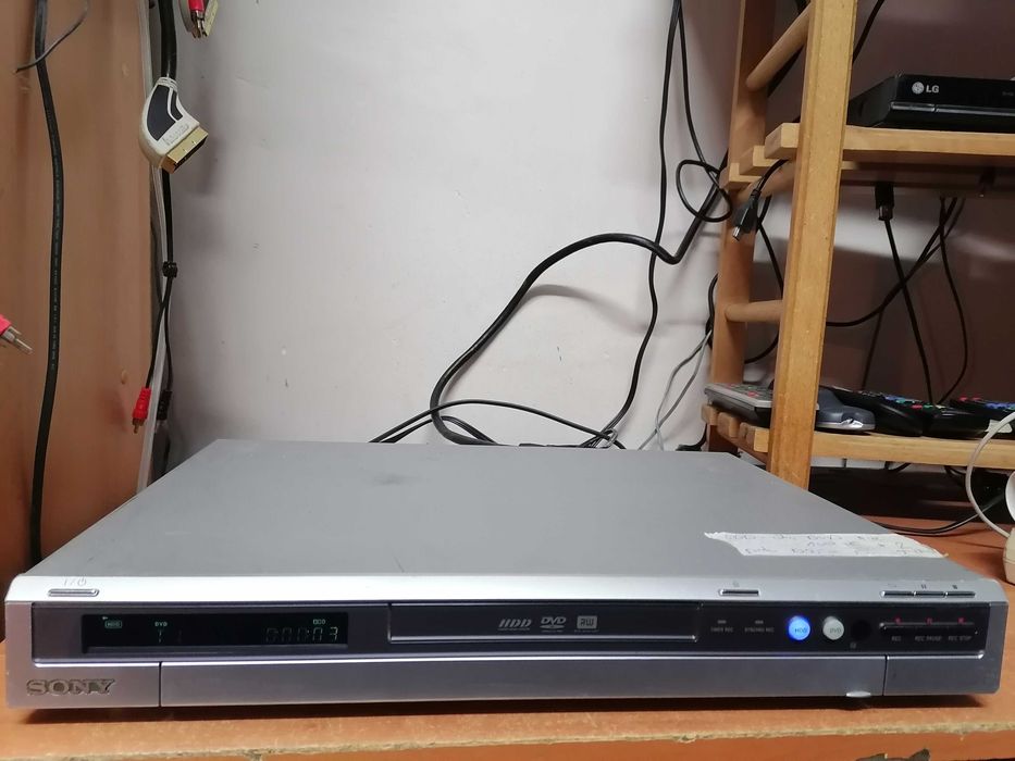 Nagrywarka Sony RDR-HX710