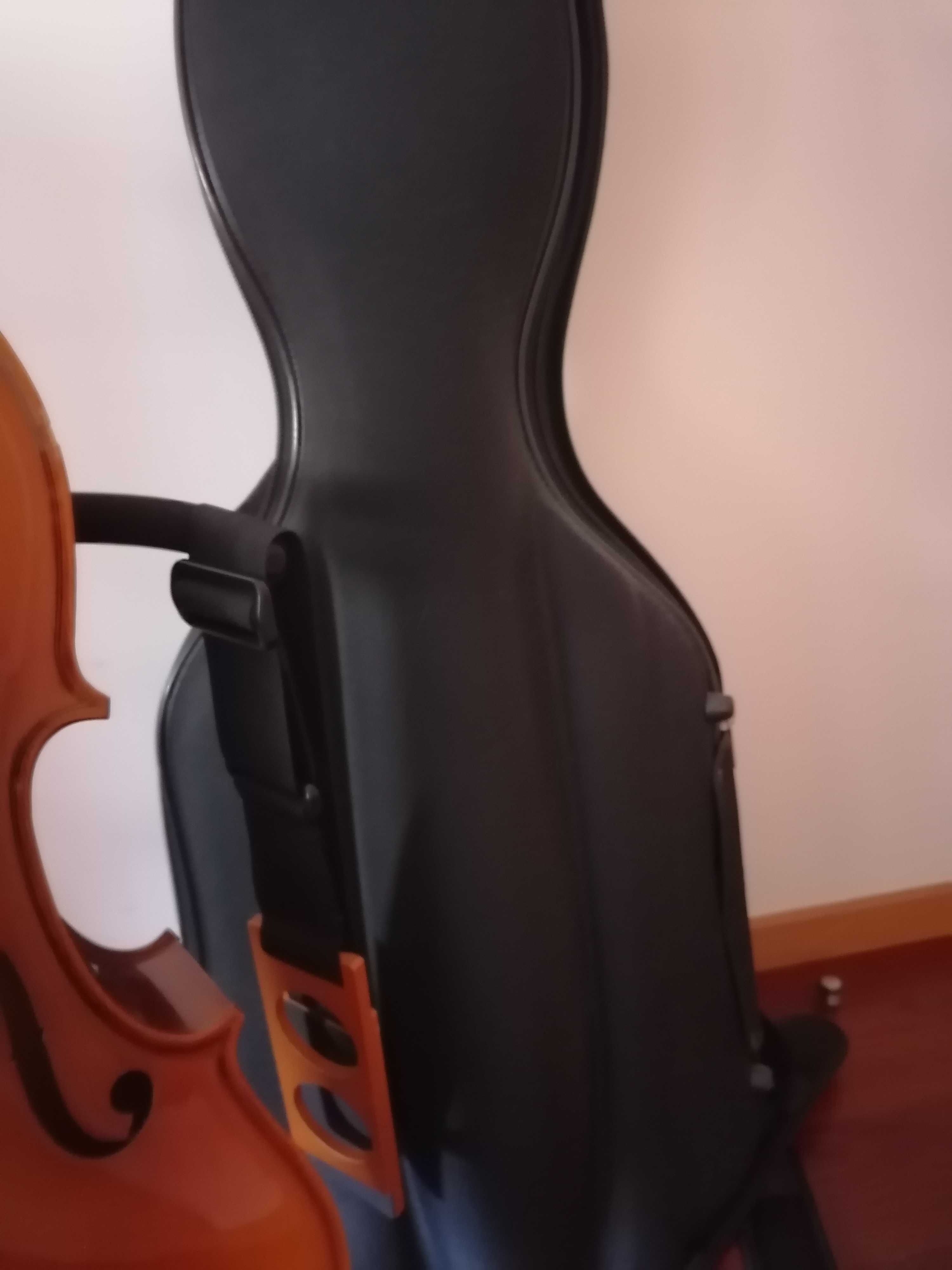 Violoncelo 1/4 Roth & Junius RJCE com caixa rígida e acessórios