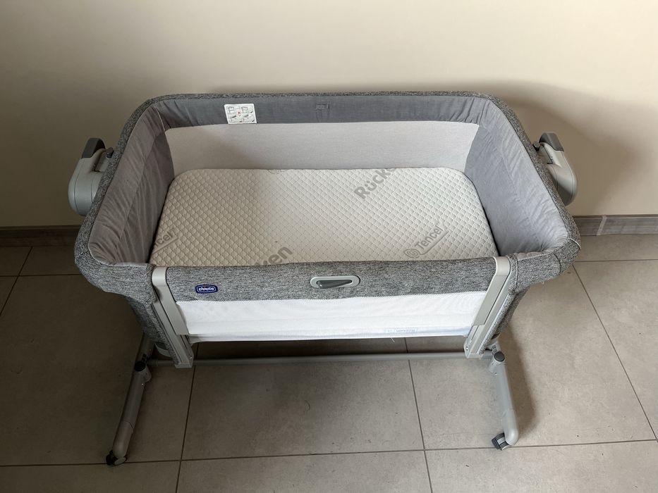 Dostawka chicco next2me