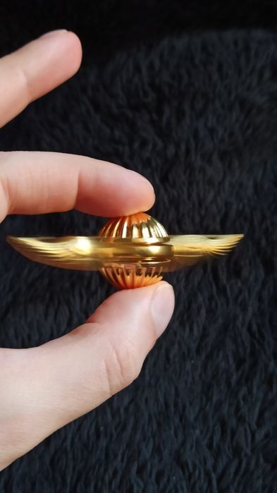 Золотой снитч спинер harry potter golden snitch спиннер антистресс
