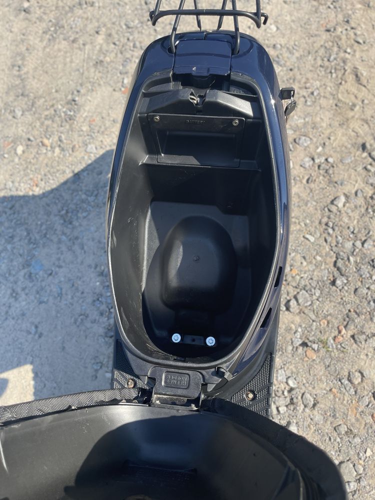 Honda dio af-27.