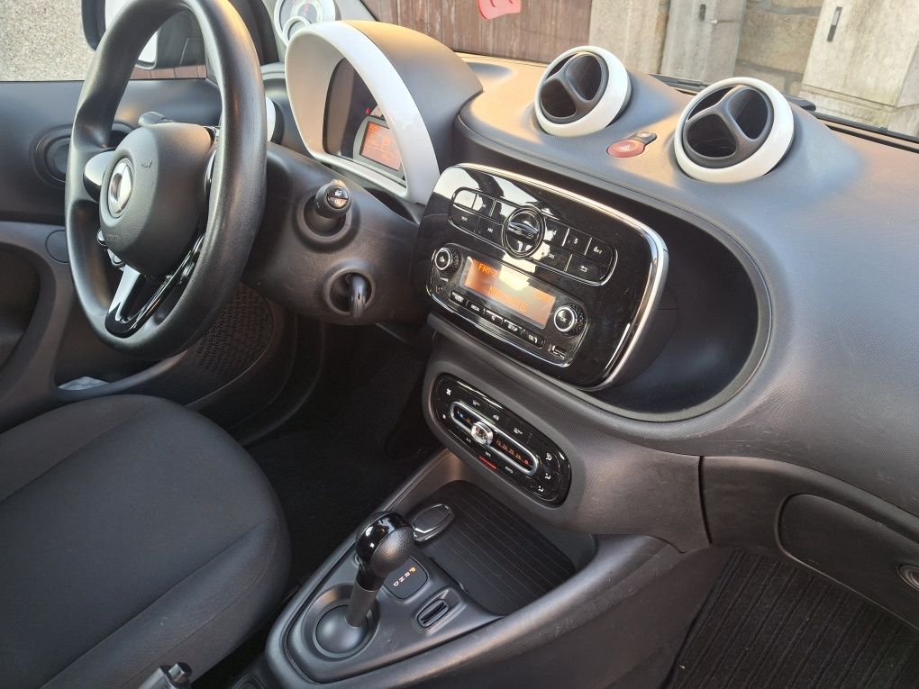 Smart EQ  ForTwo coupe elétrico