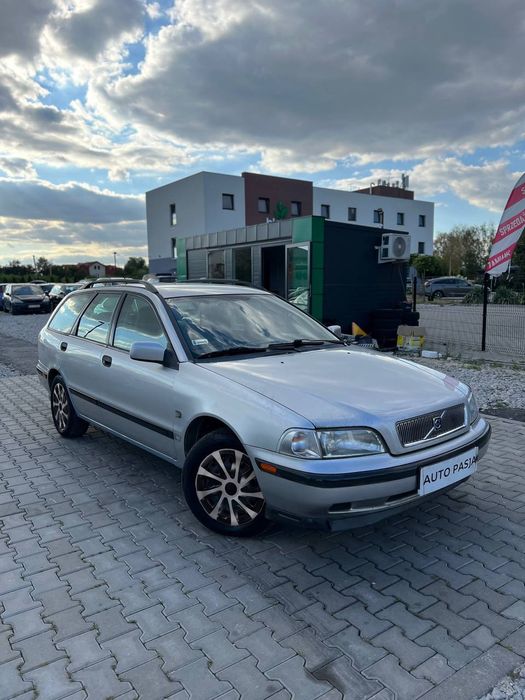 Volvo V40 1.6 LPG*Oszczedny*Rodzinne*Klima*BDBStan*Zamiana