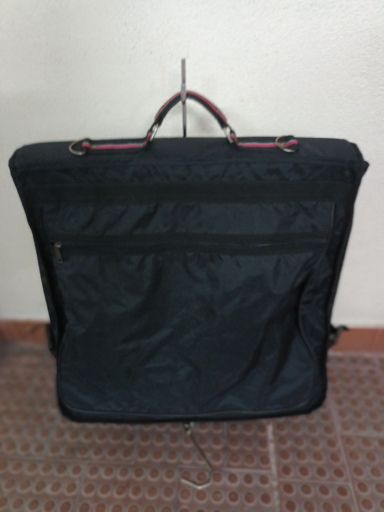 Mala de viagem para fatos, de homem ou senhora