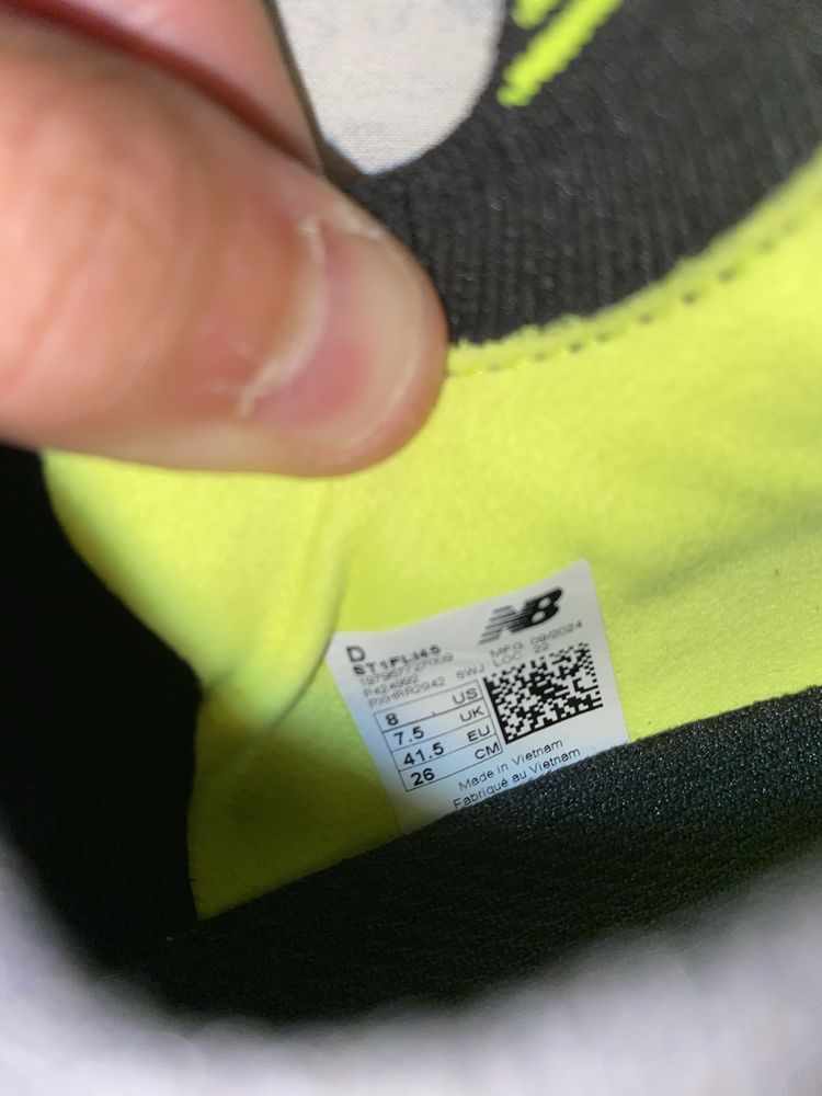 Vendo chuteiras new balance