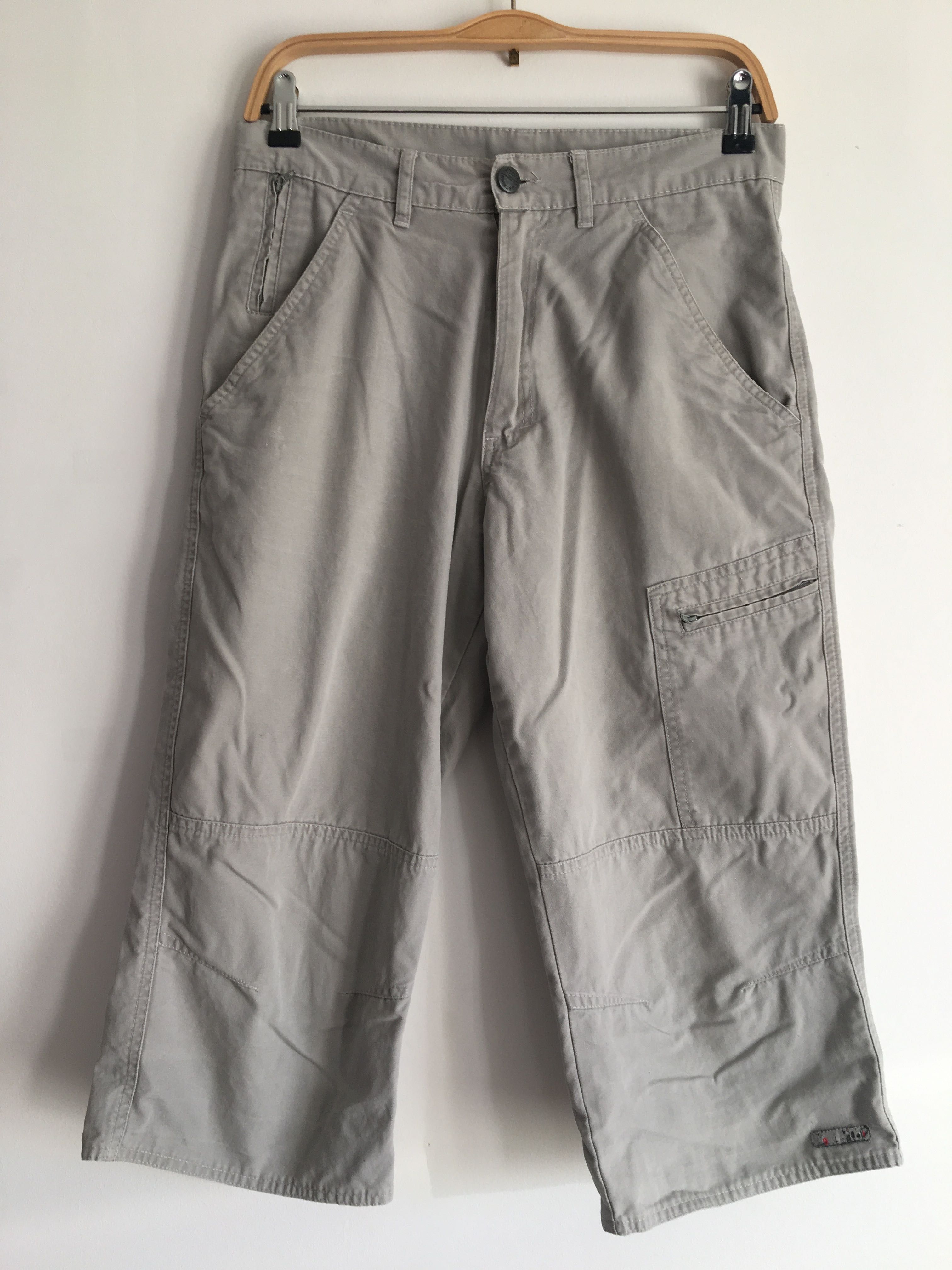 Calça cinzento claro C&A