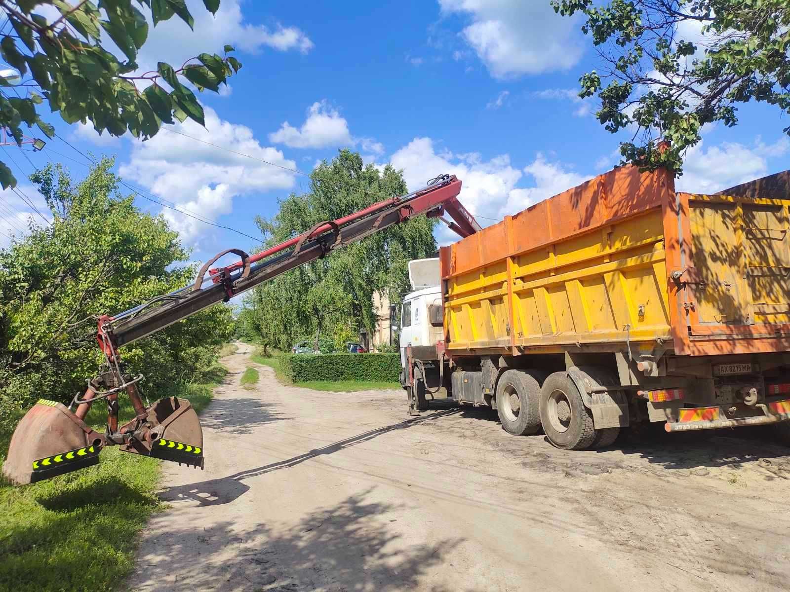 Кран - Манипулятор с Грейфером на 6 м самосвал 20-30 т, как Вам надо.!