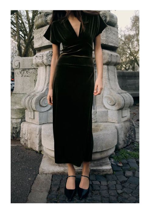 Оксамитова сукня міді Зара / Zara