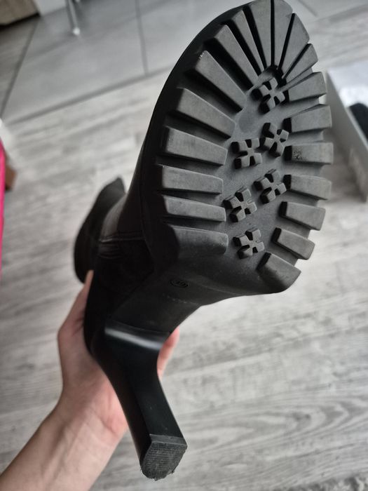 Sprzedam Kozaki marki Wojas