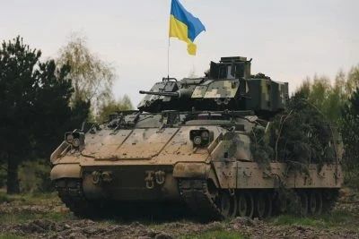 БМП Bradley ЗСУ 1/35