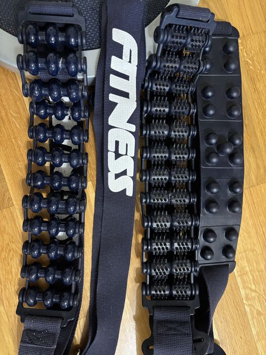 Вібромасажер зі змінними насадками