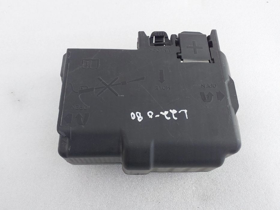 Caixa fusíveis da bateria OPEL Corsa E