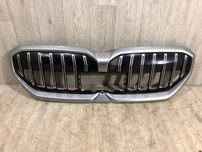 Решетка радиатора Гриль BMW 5  i5 | G60 / G61 решітка радіатора