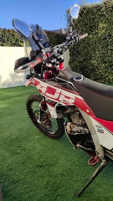 AJP PR7  kit Doma + extras