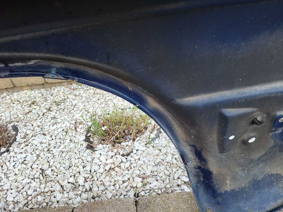 VW Golf II błotnik lewy przód, super stan, bez rdzy!!