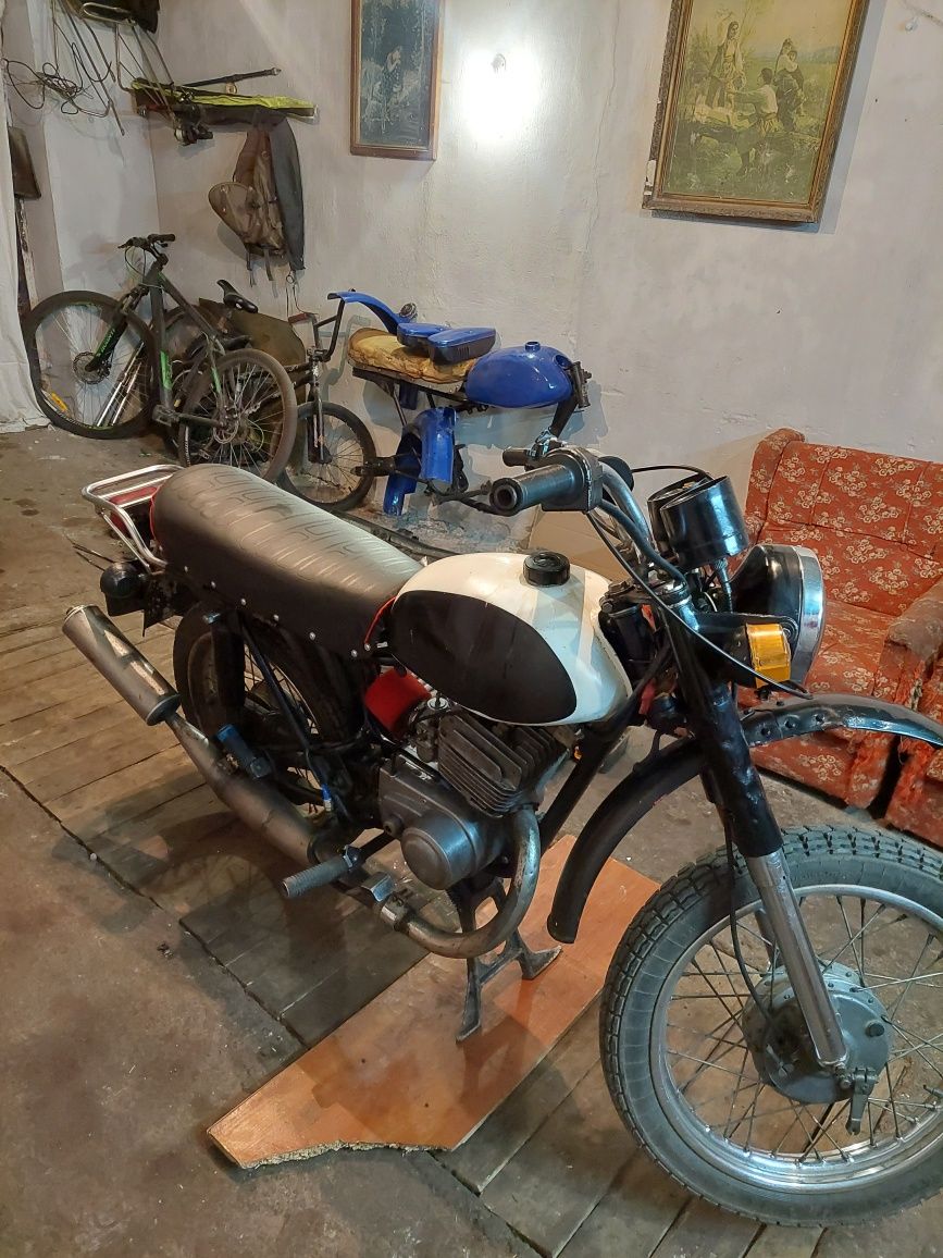 Продам мінск 125 12в ФОРСІРУВАНИЙ