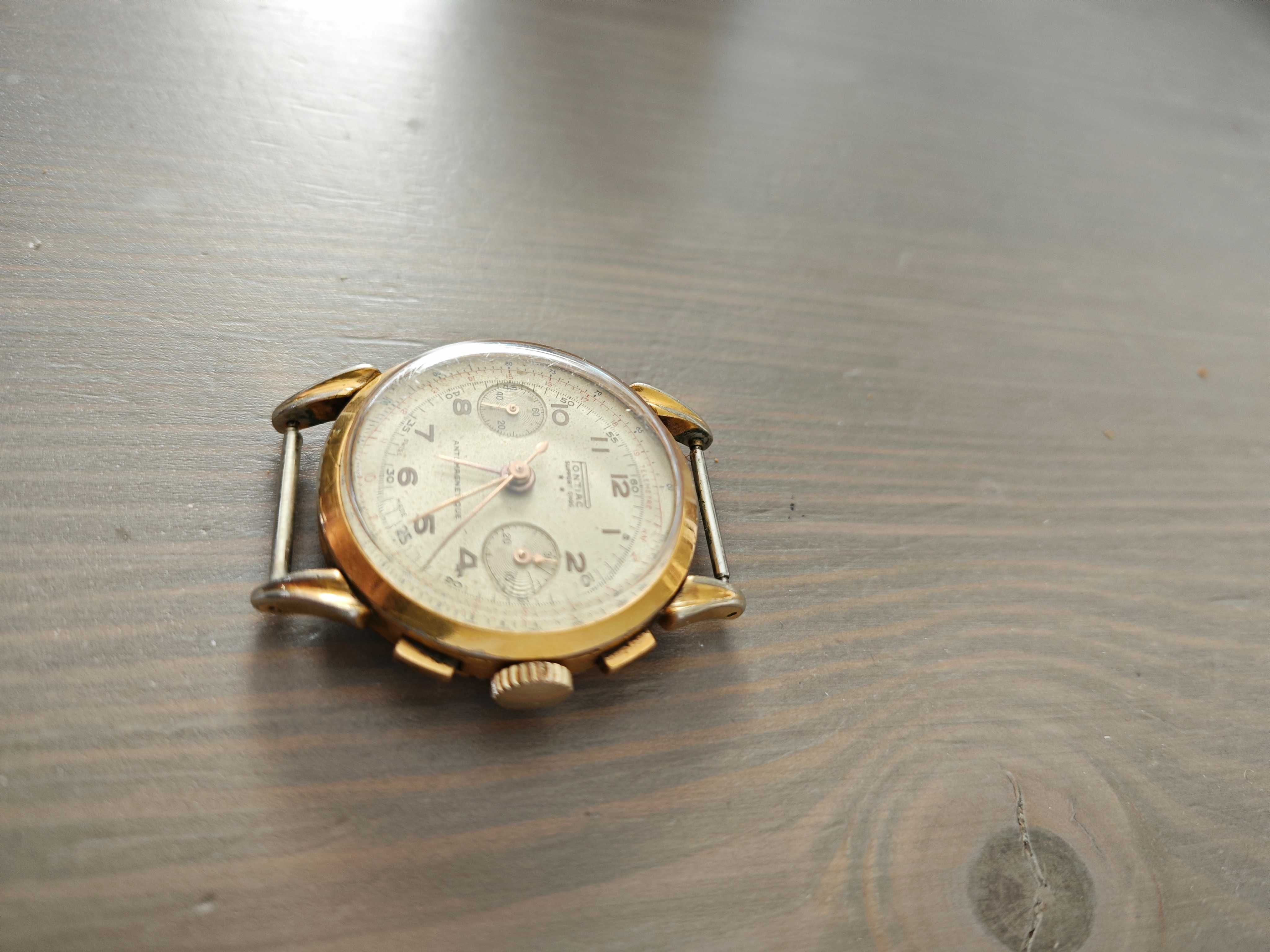 Stary zegarek chronograf