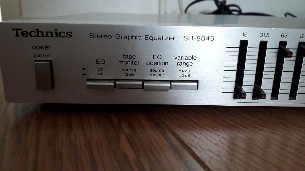 Technics korektor graficzny sh-8045