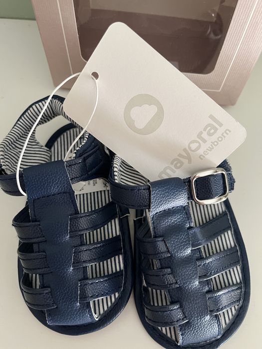 Tenis de marca de criança