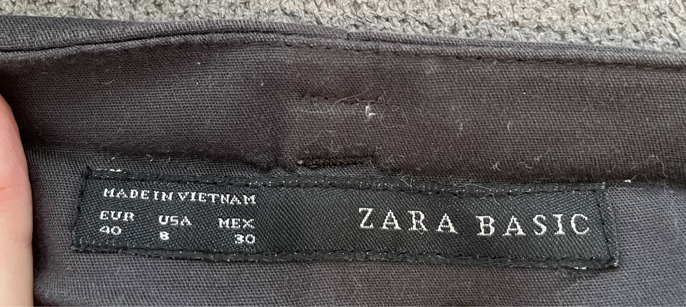 Spodnie cygaretki ZARA 40 L