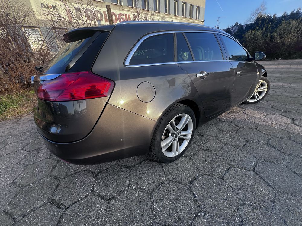 Opel insignia super stan