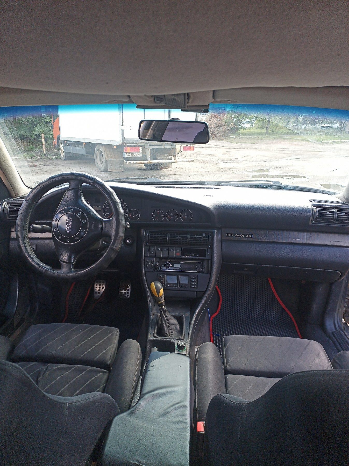 Аudi A6 100 бензин 2.8