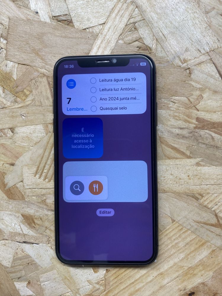Iphone xs.