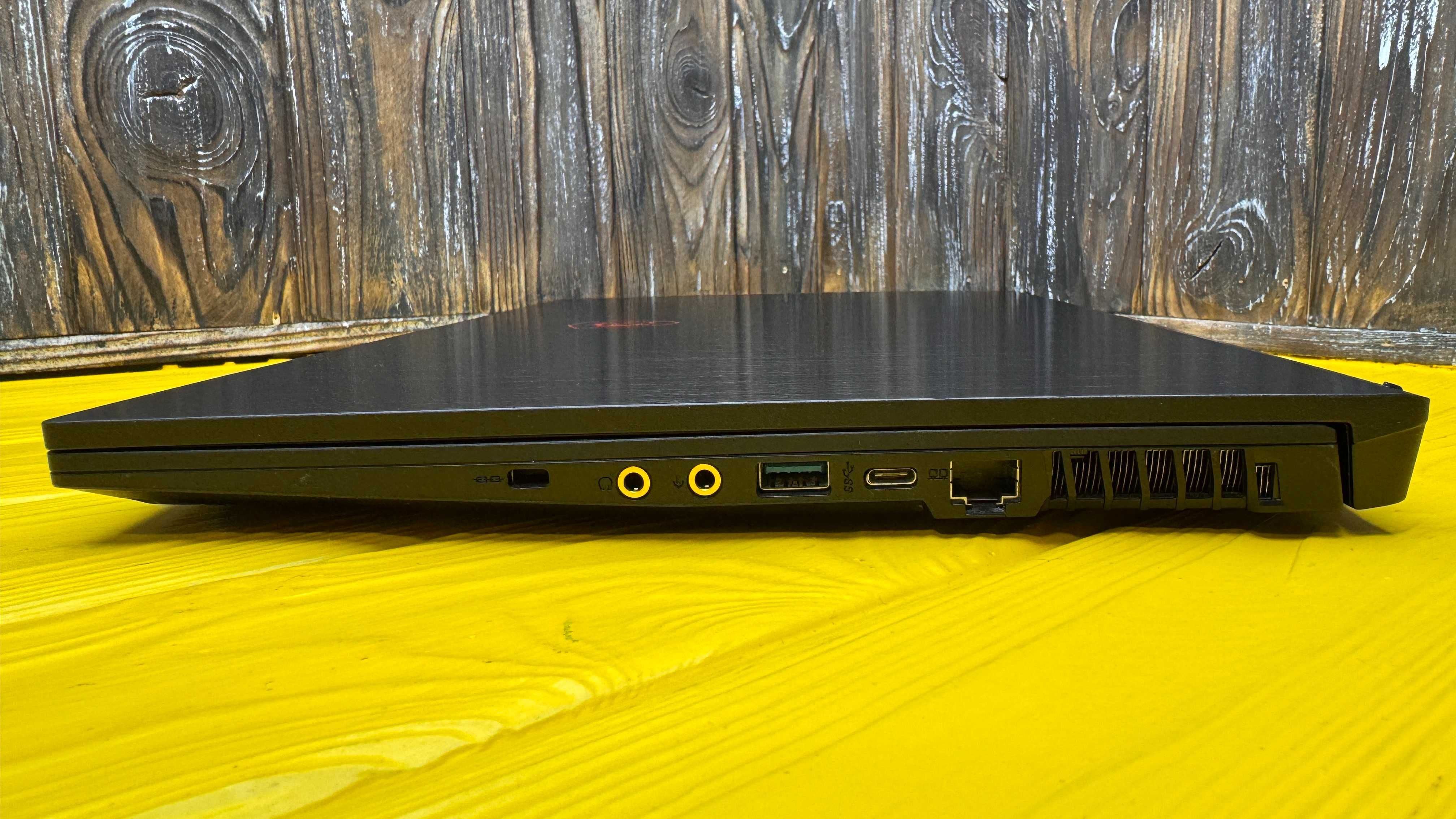 Стильный Игровой Ноутбук MSI GF75 Thin /17.3" FHD IPS/GTX 1050 TI 4 GB