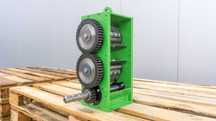 MECHANIZM rębak do ciecia gałęzi == ZIKO XM-110