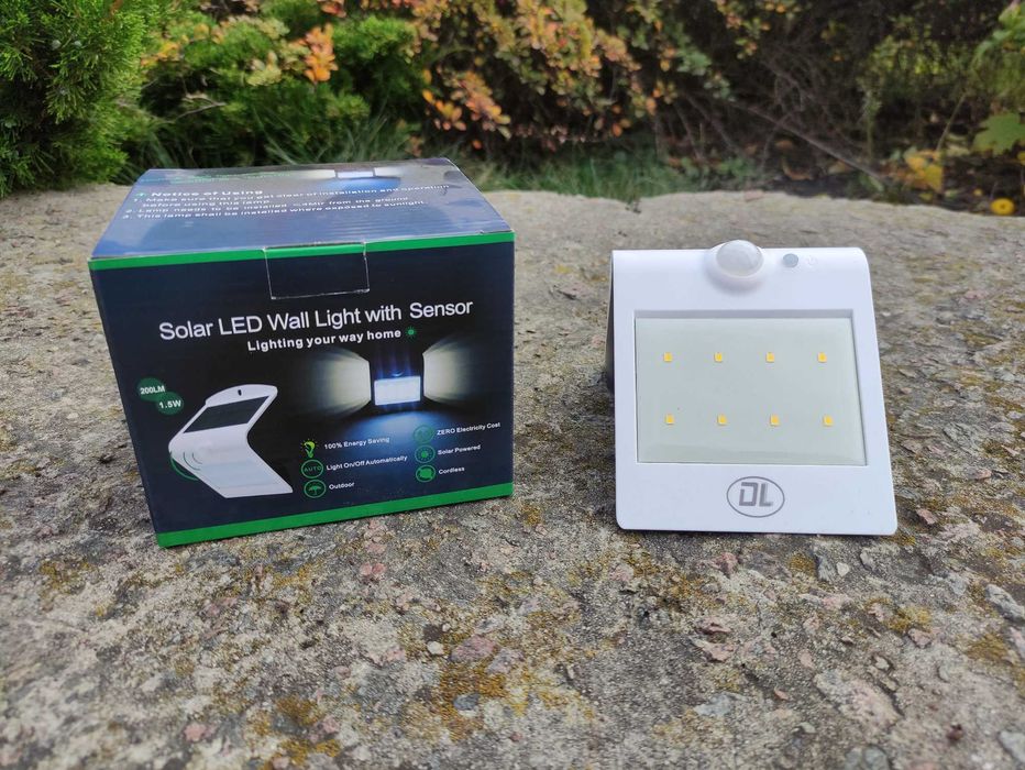 Автономний світильник на сонячній панелі 1,5 Вт акумулятором 1200 мАч