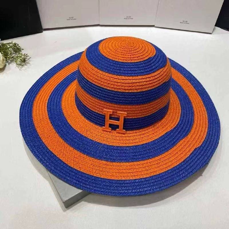 Акція.   Шляпа і пляжна сумка Hermes