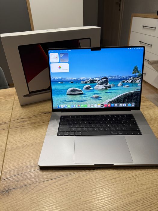 MacBook Pro 16” M1 Pro 16GB RAM / 512GB SSD
