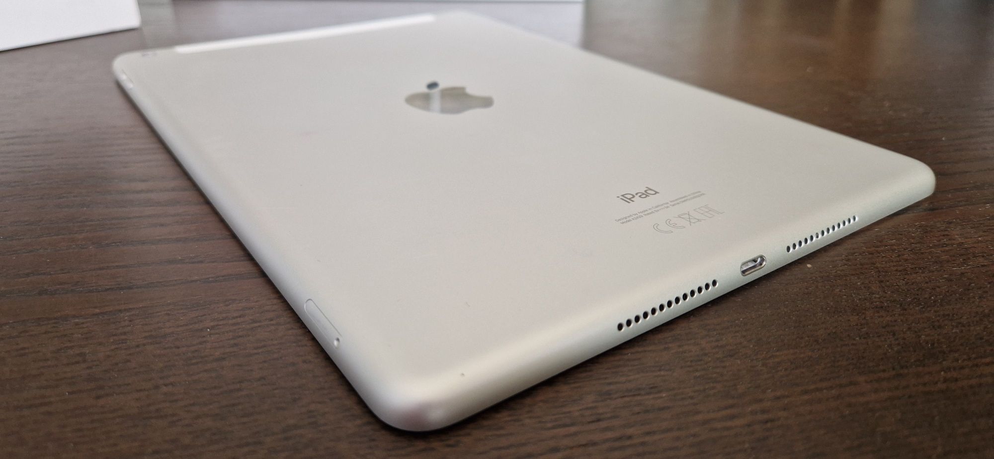 Apple iPad (8th Gen) 10"2 3GB/128GB