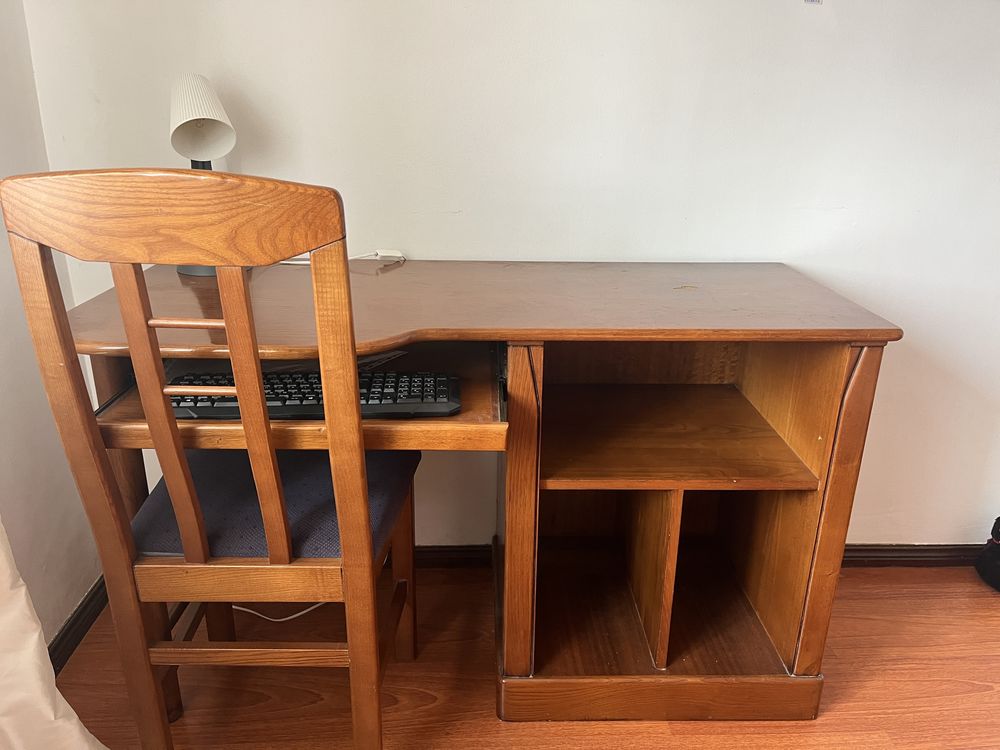 Secretaria + cadeira