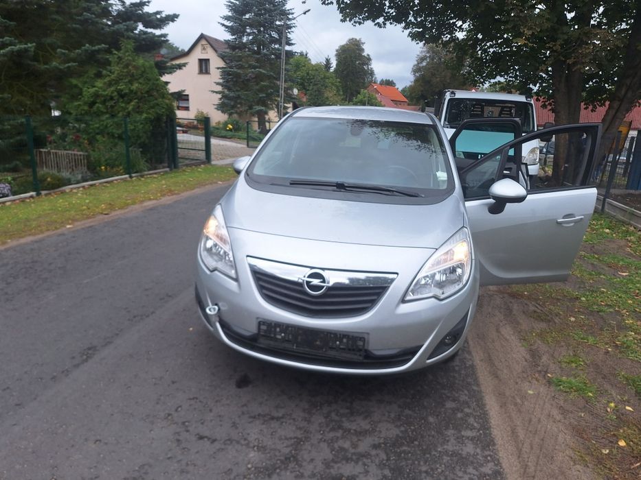 Opel Meriva 2013,Benzyna 1.4 100km