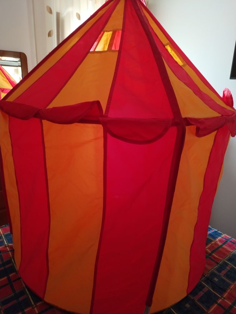 Tenda de brincar com ofertas,  relógio e guarda chuva Mickey Mouse