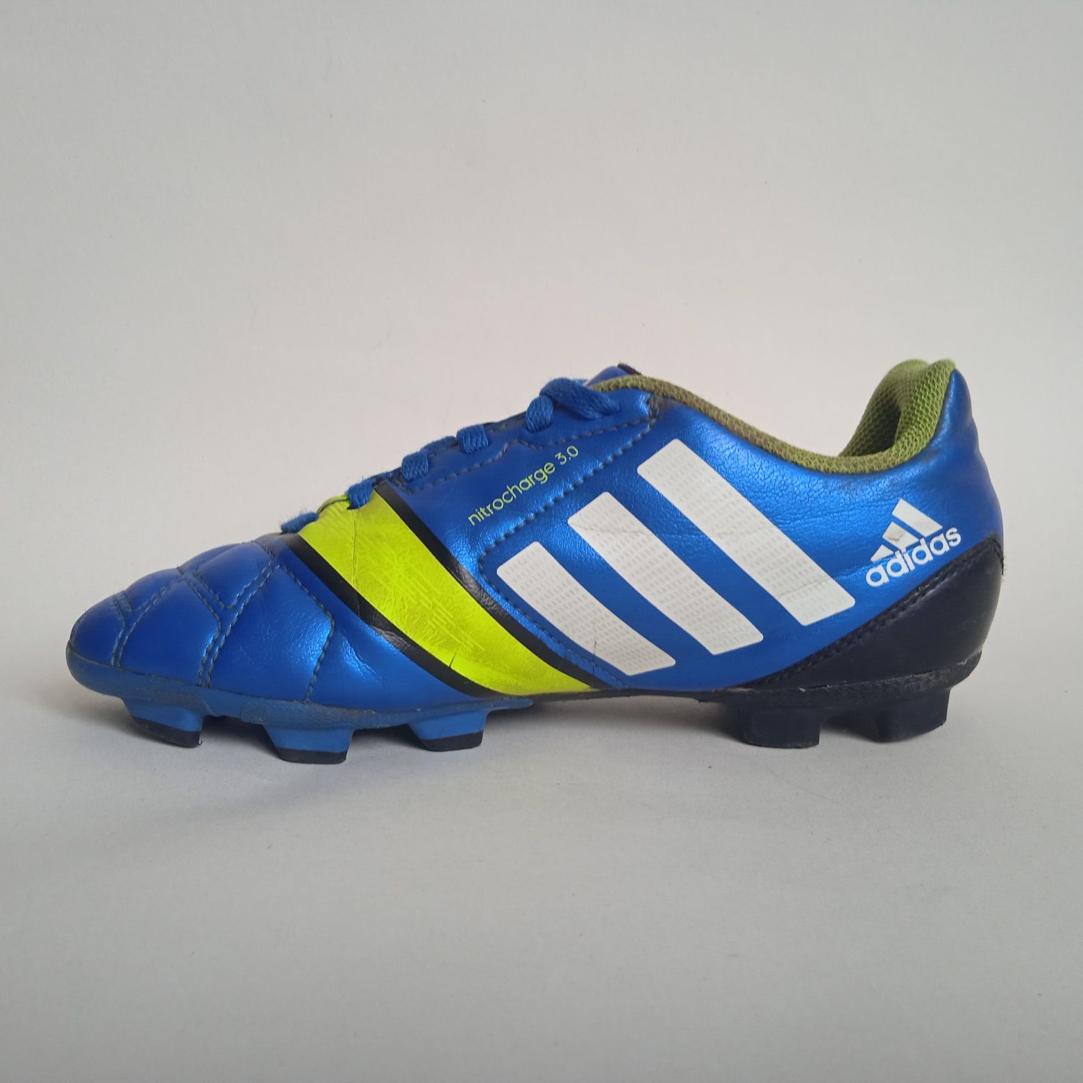 Продам бутсы Adidas Nitrocharge 3.0 TRX FG  Art Q33708
Размер 32 33