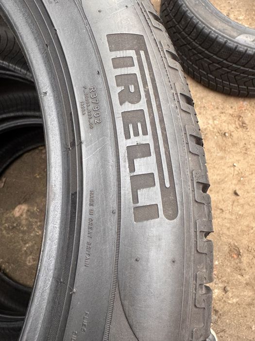 Зимові шини 285 40 r21 Pirelli